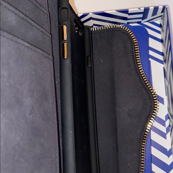 Rebecca Minkoff Black Leather MAB iphone Wristlet - Picture 10 of 13